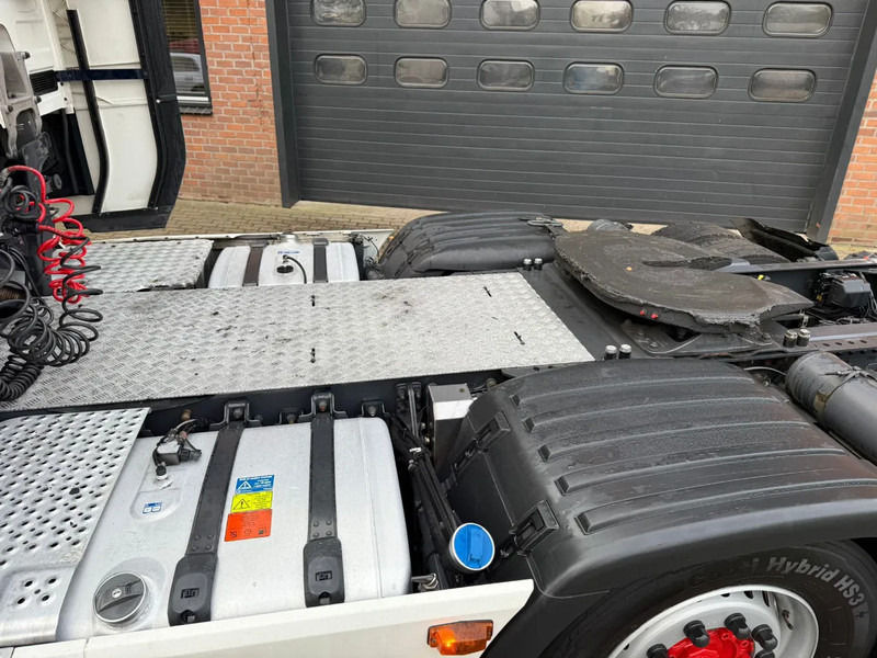 Камион влекач Scania S450 6X2 Full-Air Retarder Standairco 2X Tank Smarttacho 2 APK 09/2026: слика 10 Камион влекач Scania S450 6X2 Full-Air Retarder Standairco 2X Tank Smarttacho 2 APK 09/2026: слика 10