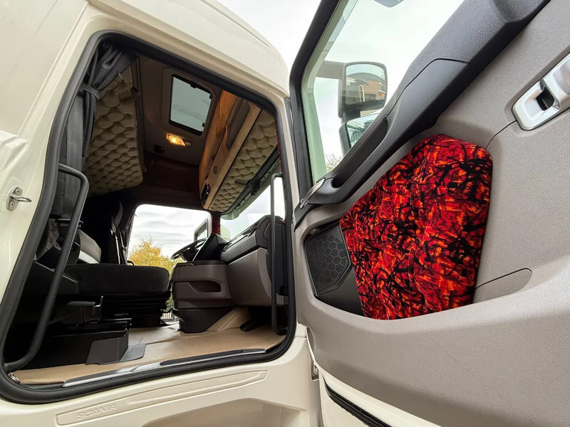 Камион влекач Scania S450 6X2 Full-Air Retarder Standairco 2X Tank Smarttacho 2 APK 09/2026: слика 18 Камион влекач Scania S450 6X2 Full-Air Retarder Standairco 2X Tank Smarttacho 2 APK 09/2026: слика 18