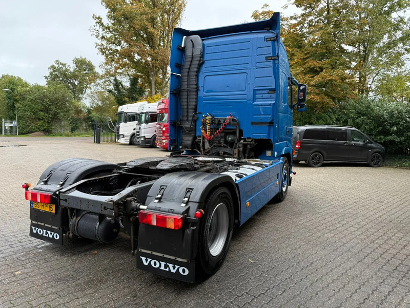 Volvo FH 13.400 Globetrotter XL Handgeschakeld/Manual Hydraulic EURO 5 NL Truck - Камион влекач: слика 4 Volvo FH 13.400 Globetrotter XL Handgeschakeld/Manual Hydraulic EURO 5 NL Truck - Камион влекач: слика 4
