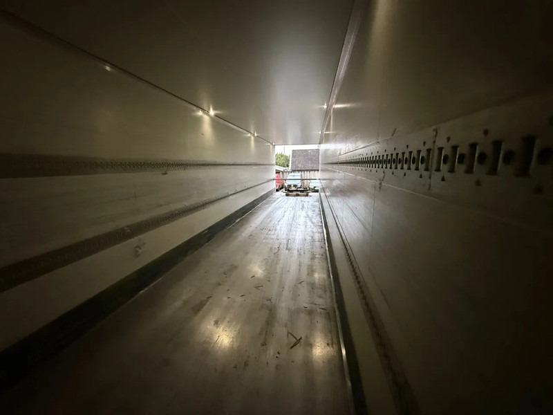 Krone SD Duoplex ISO Koffer, small damage legs + front, APK 06/2026 - Полуприколка сандучар: слика 5 Krone SD Duoplex ISO Koffer, small damage legs + front, APK 06/2026 - Полуприколка сандучар: слика 5