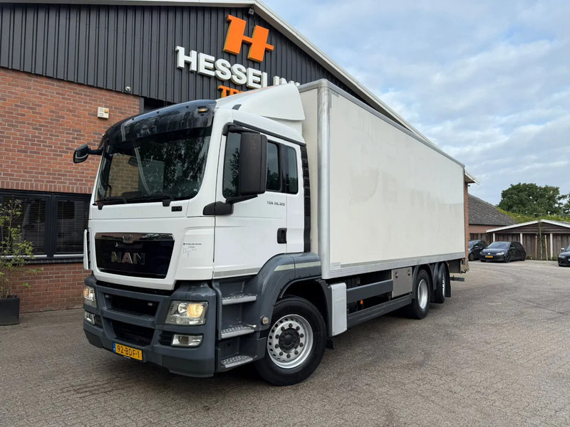 MAN TGS 26.320 EEV Koffer Stuuras AHK 3.000KG LBW 370.859 KM! NL Truck - Камион сандучар: слика 1 MAN TGS 26.320 EEV Koffer Stuuras AHK 3.000KG LBW 370.859 KM! NL Truck - Камион сандучар: слика 1