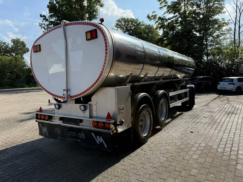 Magyar VM Tarm 19.000L RVS/INOX Melk/Milk/Milch Food 3 Rooms Liftas - Полуприколка цистерна: слика 4 Magyar VM Tarm 19.000L RVS/INOX Melk/Milk/Milch Food 3 Rooms Liftas - Полуприколка цистерна: слика 4