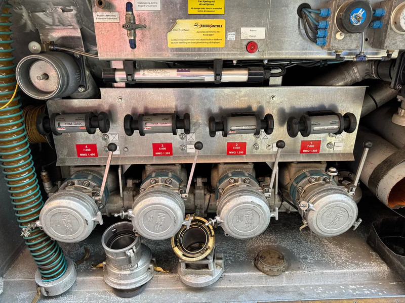 ROHR FUEL Kraftstoff Benzin/Diesel 26.000L 4 Rooms ADR Pump - Земјоделска приколка: слика 5 ROHR FUEL Kraftstoff Benzin/Diesel 26.000L 4 Rooms ADR Pump - Земјоделска приколка: слика 5