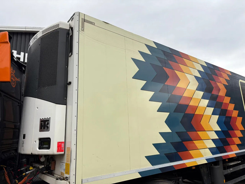 Schmitz Cargobull Thermo King Frigo 2 Compartiments AS-2 Liftas AS-3 Stuuras Dhollandia 2000KG NL Trailer - Изотермална полуприколка: слика 5 Schmitz Cargobull Thermo King Frigo 2 Compartiments AS-2 Liftas AS-3 Stuuras Dhollandia 2000KG NL Trailer - Изотермална полуприколка: слика 5
