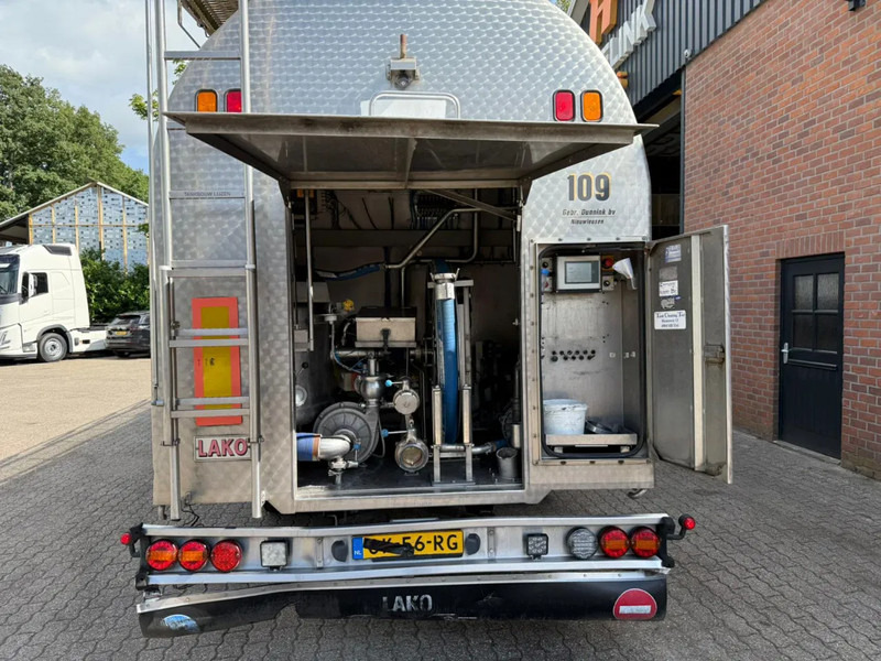 Lako T344-RMO RVS/Edelstahl Melk/Milch/Food/Lebensmittel 2X Stuuras - Полуприколка цистерна: слика 4 Lako T344-RMO RVS/Edelstahl Melk/Milch/Food/Lebensmittel 2X Stuuras - Полуприколка цистерна: слика 4