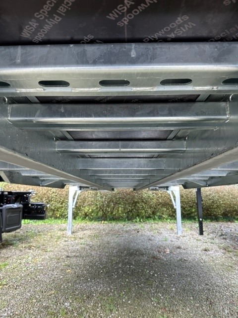 Kögel BDF-System, 7.450 mm lang, Farbe: RAL 9005 schwarz - Заменски сандак со церада: слика 2 Kögel BDF-System, 7.450 mm lang, Farbe: RAL 9005 schwarz - Заменски сандак со церада: слика 2