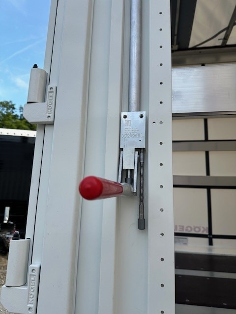 Kögel BDF-System, 7.450 mm lang, Hubdach, Eckhöhe: 2.920 mm, - Заменски сандак со церада: слика 3 Kögel BDF-System, 7.450 mm lang, Hubdach, Eckhöhe: 2.920 mm, - Заменски сандак со церада: слика 3