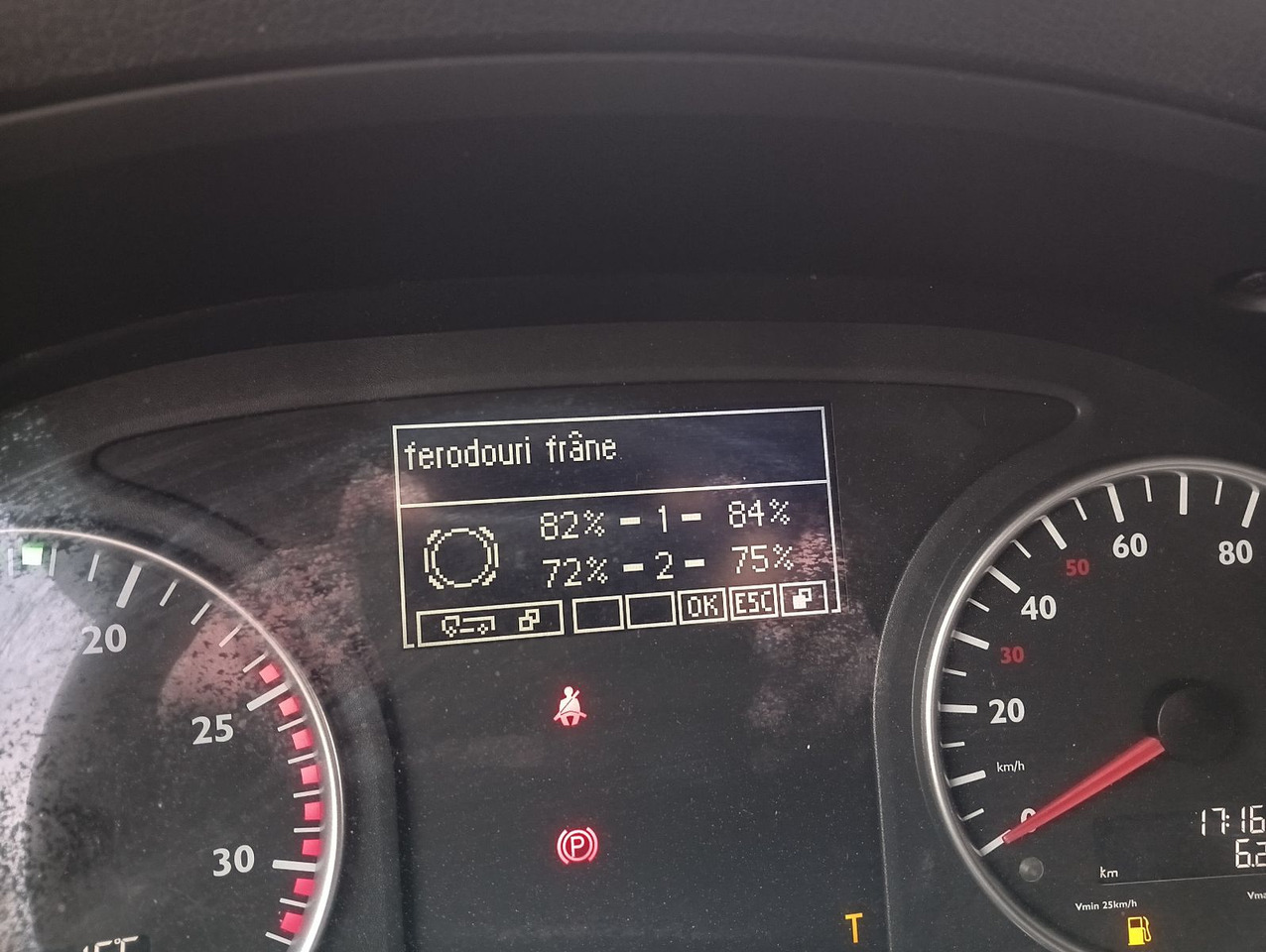 Камион влекач MAN TGX 18:440 FLT XLX 2xTank Klima Spoiler Kühlbox MAN TGX 18:440 FLT XLX 2xTank Klima Spoiler Kühlbox: слика 29 Камион влекач MAN TGX 18:440 FLT XLX 2xTank Klima Spoiler Kühlbox MAN TGX 18:440 FLT XLX 2xTank Klima Spoiler Kühlbox: слика 29