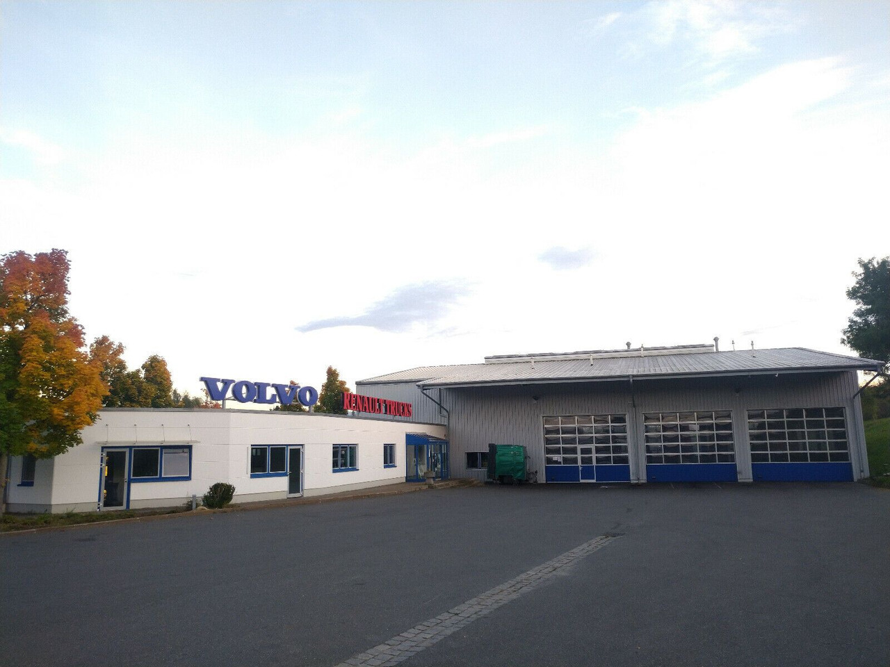 Камион влекач MAN TGX 18:440 FLT XLX 2xTank Klima Spoiler Kühlbox MAN TGX 18:440 FLT XLX 2xTank Klima Spoiler Kühlbox: слика 44 Камион влекач MAN TGX 18:440 FLT XLX 2xTank Klima Spoiler Kühlbox MAN TGX 18:440 FLT XLX 2xTank Klima Spoiler Kühlbox: слика 44