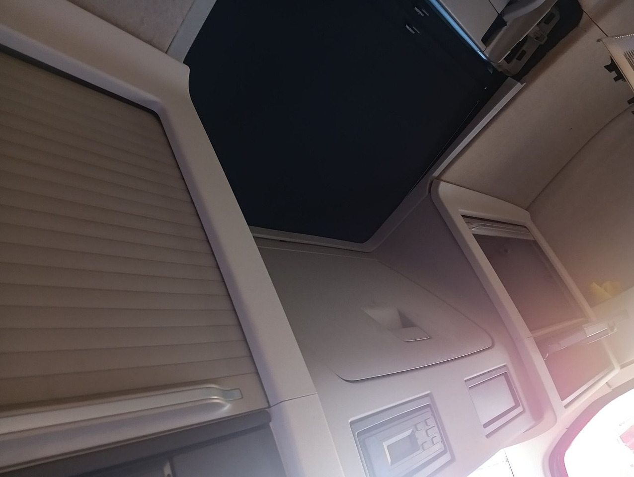 Камион влекач Volvo FH 500 4x2T X-Track Globe I-PARC HydraulikUNFALL: слика 49