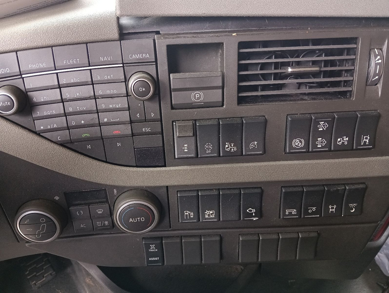 Камион влекач Volvo FH 500 4x2T X-Track Globe I-PARC HydraulikUNFALL: слика 15