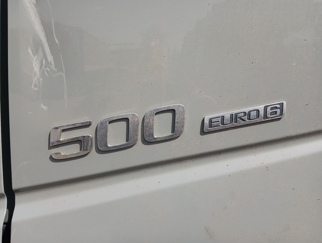 Volvo FH 500 Globe CRAWLER Hydr.,Luft/Luft Motor läuft - Камион влекач: слика 2 Volvo FH 500 Globe CRAWLER Hydr.,Luft/Luft Motor läuft - Камион влекач: слика 2