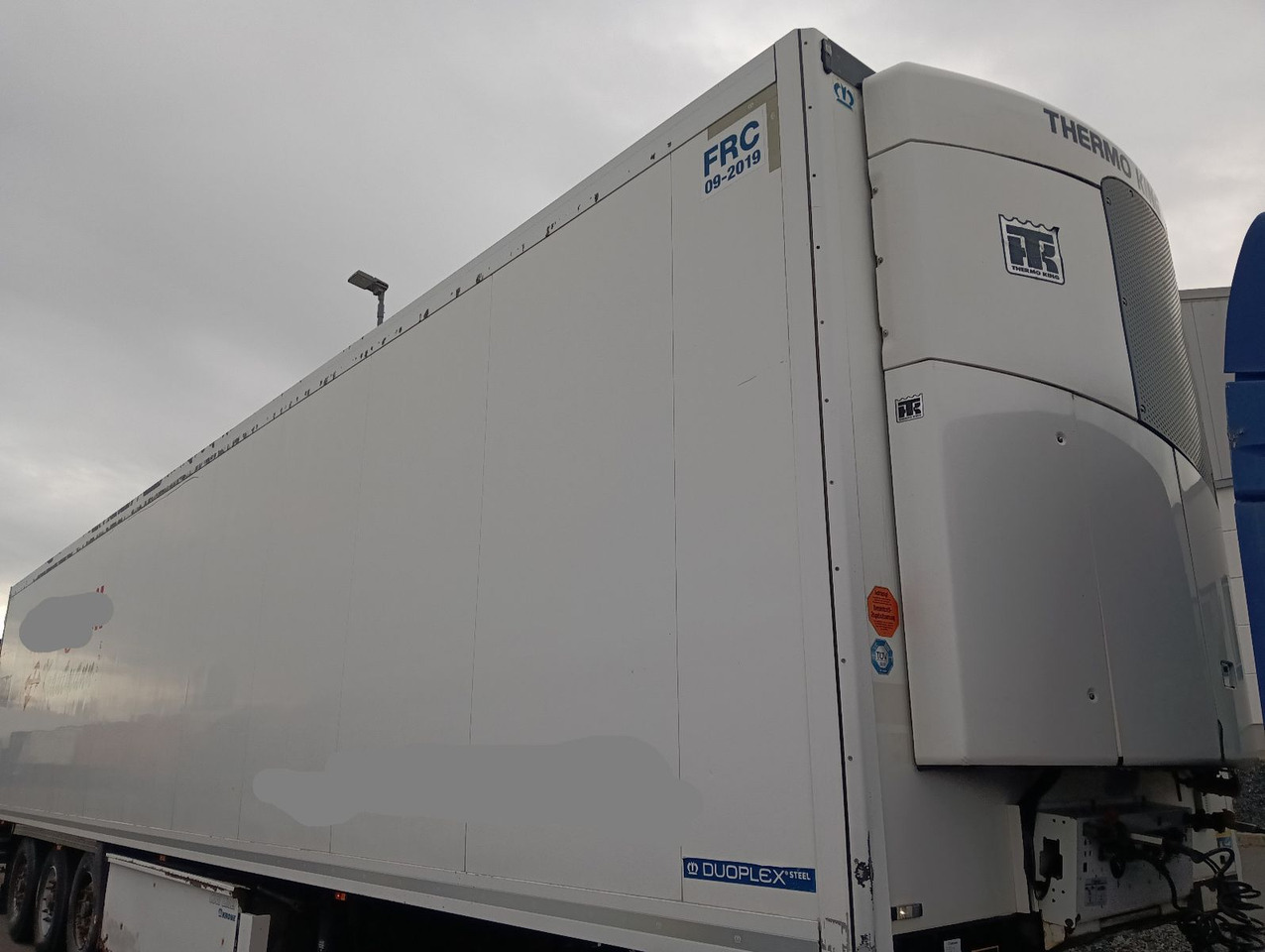 Krone SDR27eL4 ThermoKing SLX300 5777h Blumenbr Doppel - Полуприколка сандучар: слика 3 Krone SDR27eL4 ThermoKing SLX300 5777h Blumenbr Doppel - Полуприколка сандучар: слика 3