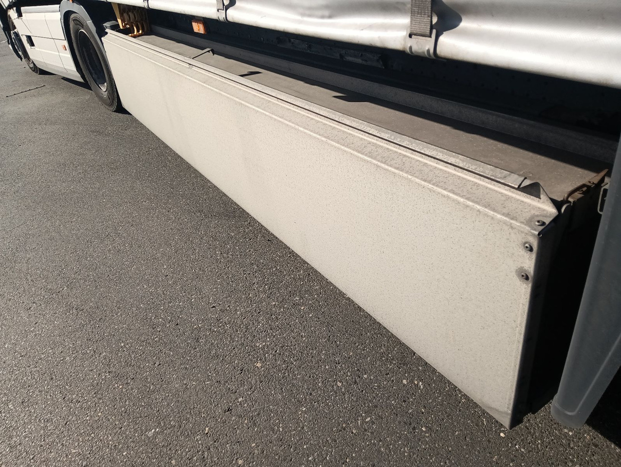 Schmitz Cargobull SCS24-13.62 ALCOA Pal-Kiste Lift Reifen 50-95%! - Полуприколка со церада: слика 4 Schmitz Cargobull SCS24-13.62 ALCOA Pal-Kiste Lift Reifen 50-95%! - Полуприколка со церада: слика 4