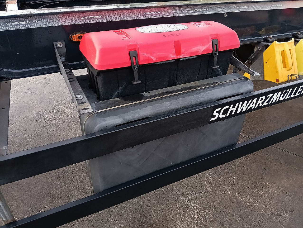 Транспортер на контејнер/ Приколка со променливо тело Schwarzmüller 2-A BDF 1,22/1,32 ALCOA Alufelgen ADR 120tkm TÜV Schwarzmüller 2-A BDF 1,22/1,32 ALCOA Alufelgen ADR 120tkm TÜV: слика 21