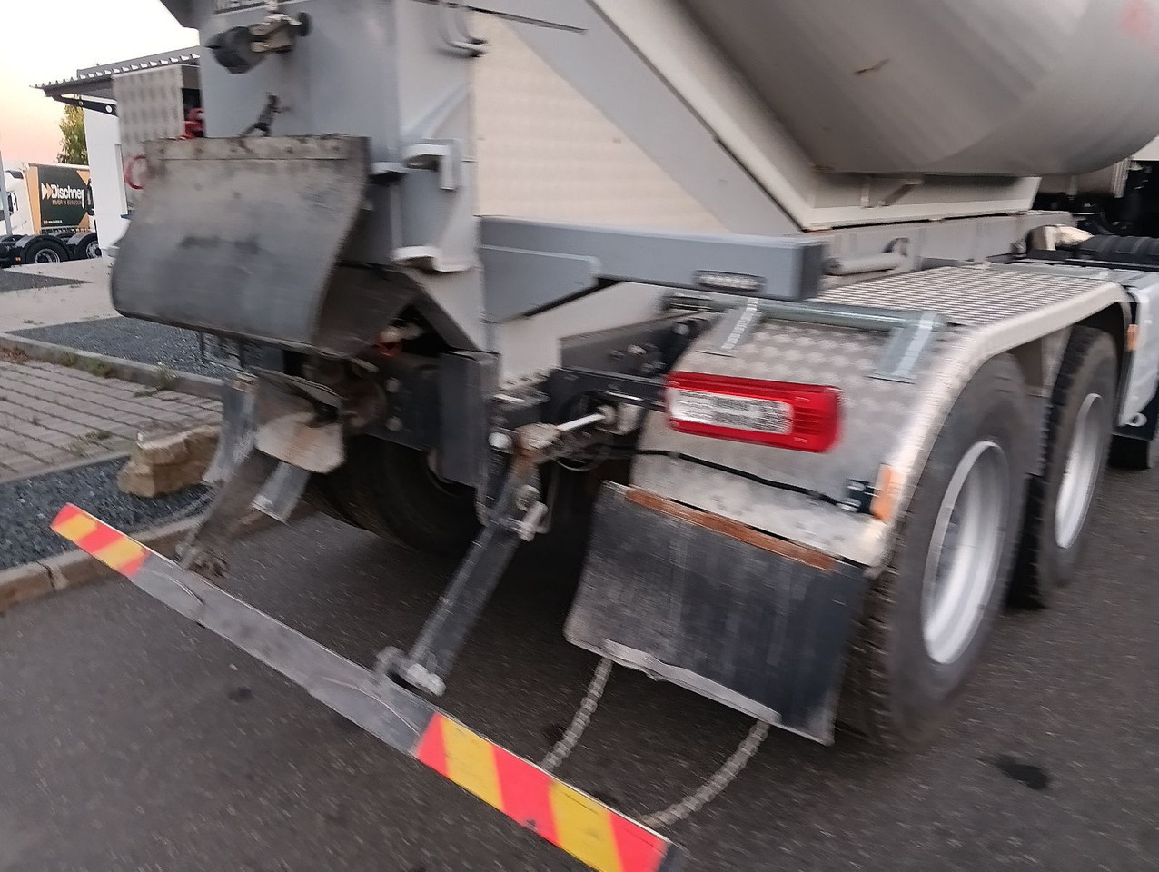 Volvo FH500 8x4R RETARDER LIFT MEILLER-Asphalt FunkAHK - Кипер: слика 4 Volvo FH500 8x4R RETARDER LIFT MEILLER-Asphalt FunkAHK - Кипер: слика 4