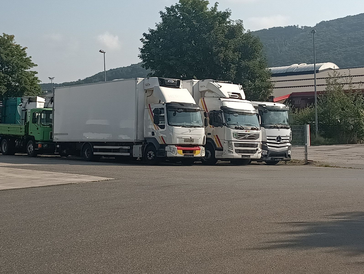 Volvo FM13-460 EEV 6x2R CarrierSupra550 7,3m LBW1.5t - Камион ладилник: слика 4 Volvo FM13-460 EEV 6x2R CarrierSupra550 7,3m LBW1.5t - Камион ладилник: слика 4