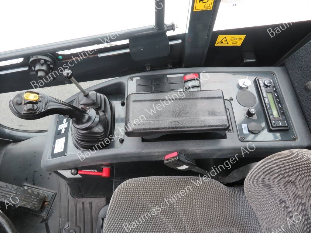 Натоварувач на тркала Komatsu WA 70 M-8: слика 11 Натоварувач на тркала Komatsu WA 70 M-8: слика 11