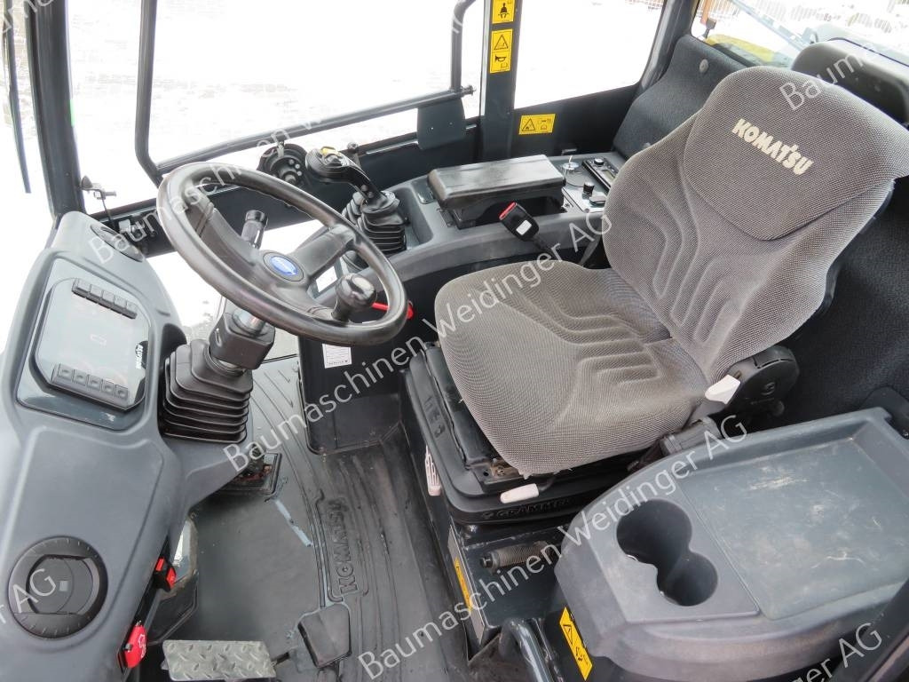 Натоварувач на тркала Komatsu WA 70 M-8: слика 10 Натоварувач на тркала Komatsu WA 70 M-8: слика 10