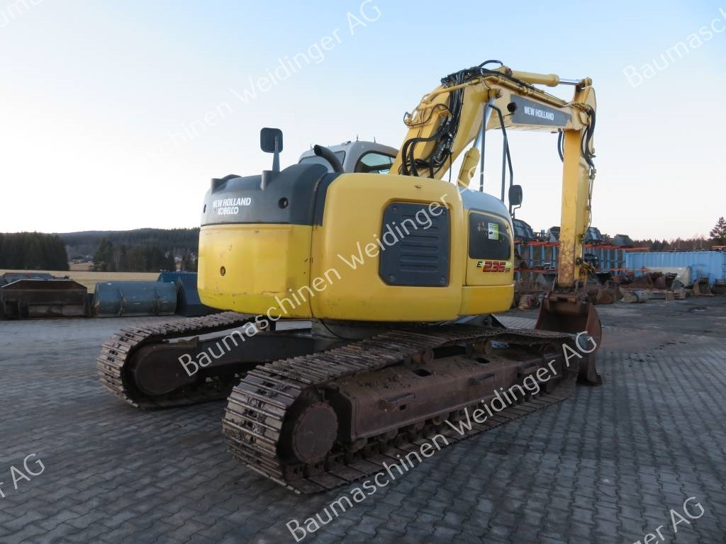 New Holland E 235 SR - 1ES - Багер гасеничар: слика 3 New Holland E 235 SR - 1ES - Багер гасеничар: слика 3