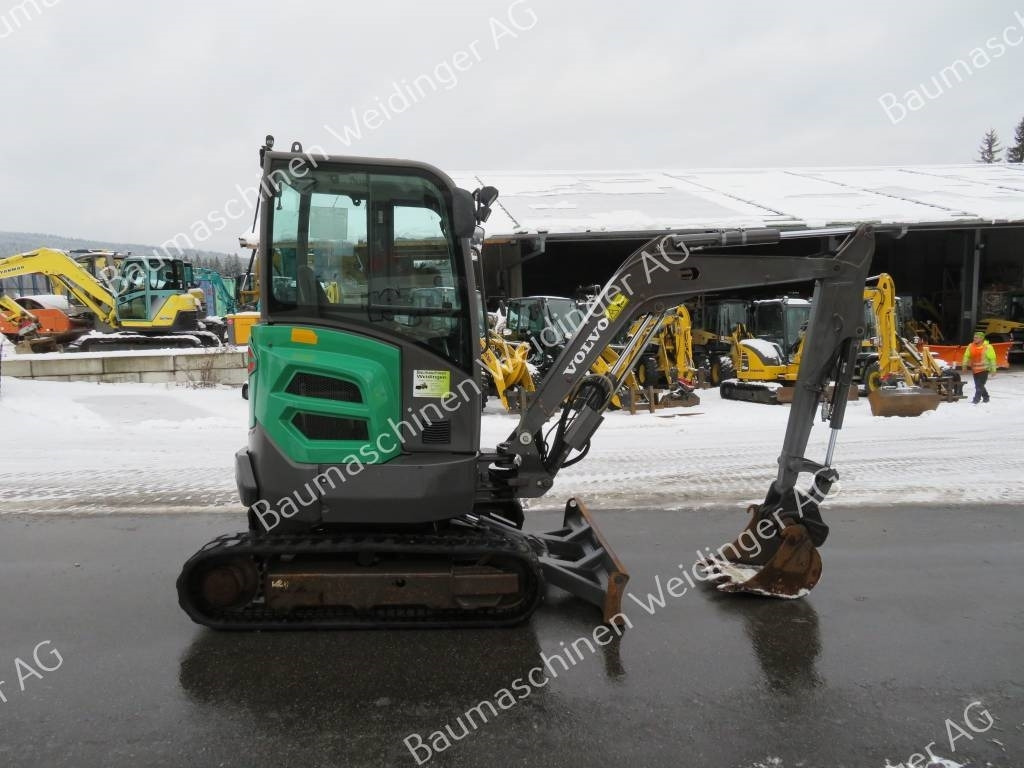 Volvo ECR 25 D - Мини багер: слика 2 Volvo ECR 25 D - Мини багер: слика 2