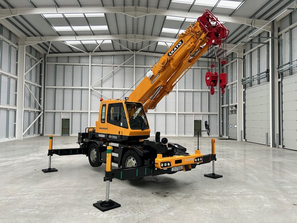 KATO CR-130Ri - 13 Ton City Crane with Only 8,563 miles from New !! - Мобилен кран: слика 1 KATO CR-130Ri - 13 Ton City Crane with Only 8,563 miles from New !! - Мобилен кран: слика 1