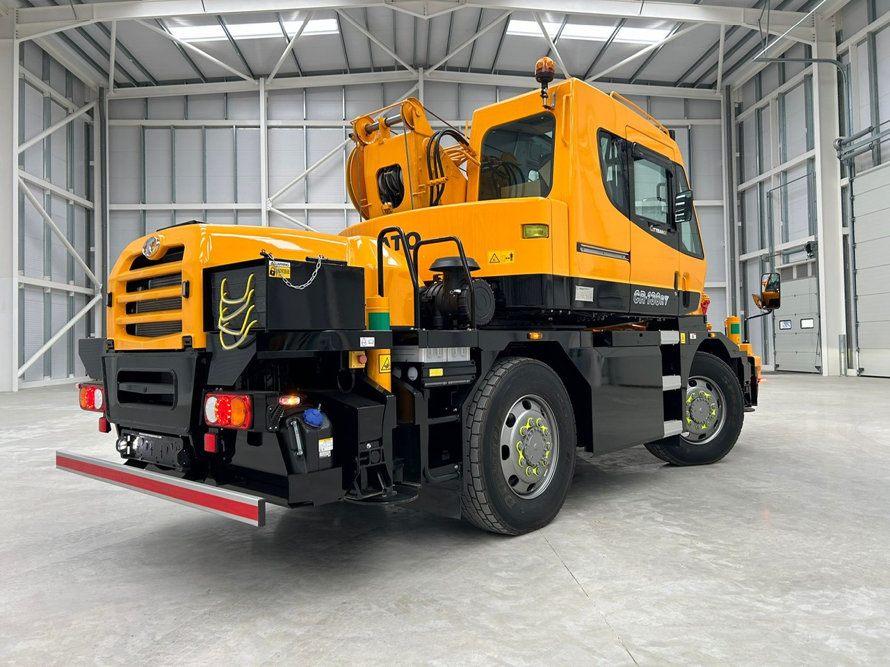 KATO CR-130Rv - 13 Ton City Crane with Joystick Control - Мобилен кран: слика 4 KATO CR-130Rv - 13 Ton City Crane with Joystick Control - Мобилен кран: слика 4