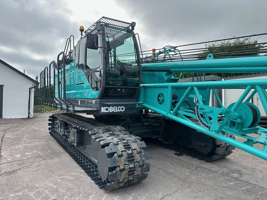 KOBELCO CKE900G-2 - 100 Ton Crawler Crane - Excellent Condition - Кран со гасеници: слика 4 KOBELCO CKE900G-2 - 100 Ton Crawler Crane - Excellent Condition - Кран со гасеници: слика 4