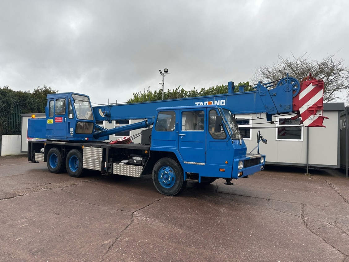 TADANO TL160M - Мобилен кран: слика 1 TADANO TL160M - Мобилен кран: слика 1