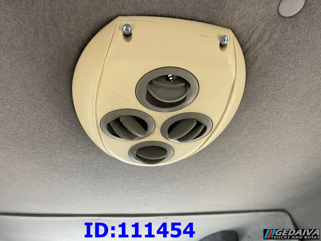 Патнички вагон автобус FORD Transit Manual 17-seater: слика 15