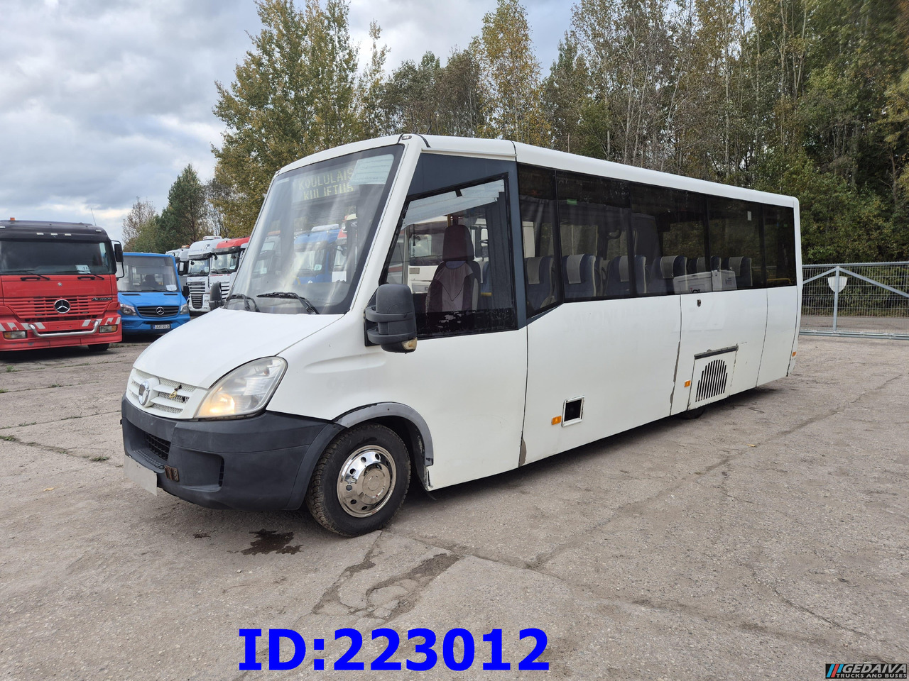IVECO Daily 50C18 - 23-seater - Патнички вагон автобус: слика 1 IVECO Daily 50C18 - 23-seater - Патнички вагон автобус: слика 1