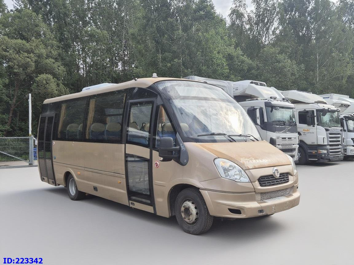 IVECO Rosero Euro5 34-Place (Gearbox defekt) - Патнички вагон автобус: слика 1 IVECO Rosero Euro5 34-Place (Gearbox defekt) - Патнички вагон автобус: слика 1