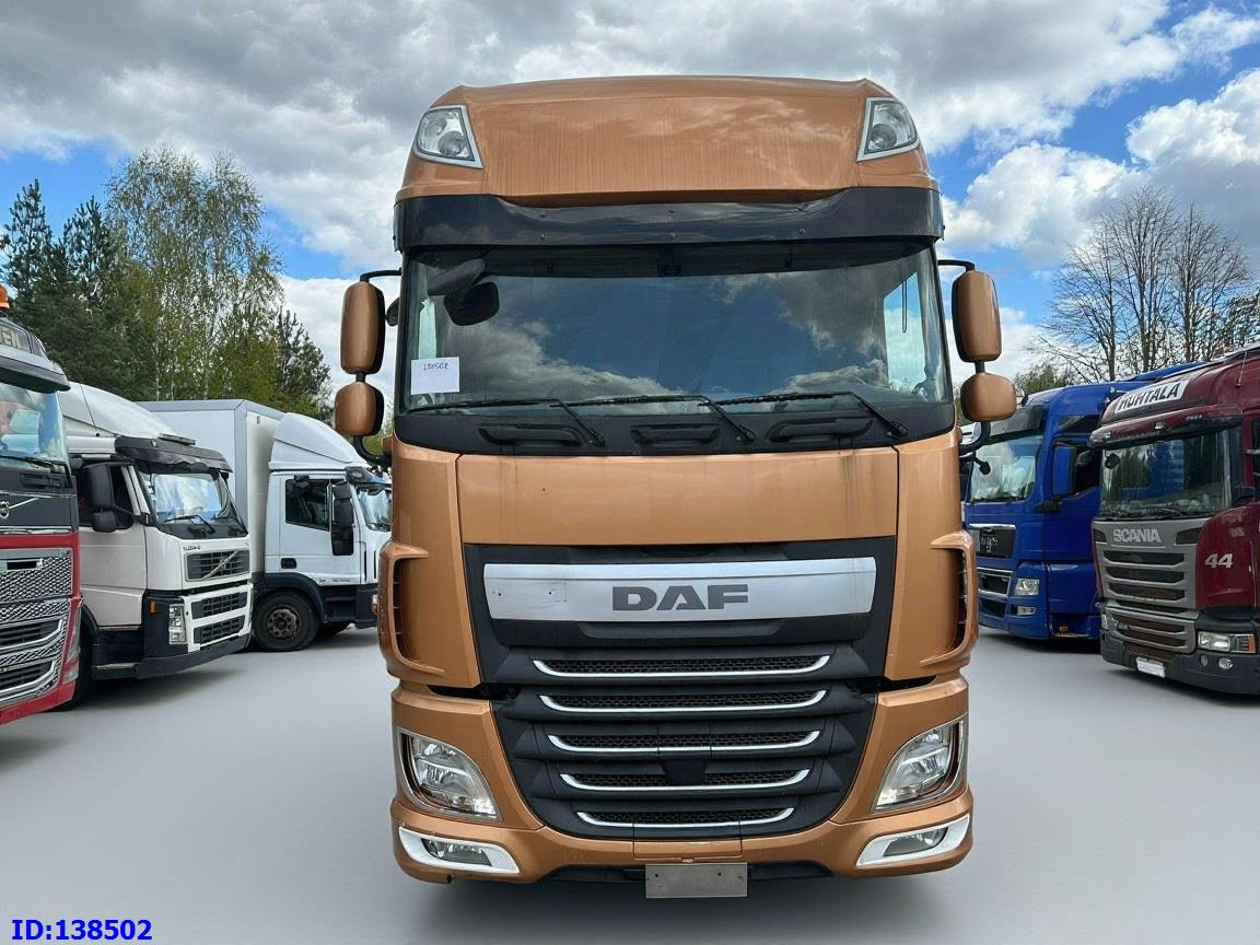 DAF XF106 460 6X2 Retarder - Камион влекач: слика 2 DAF XF106 460 6X2 Retarder - Камион влекач: слика 2