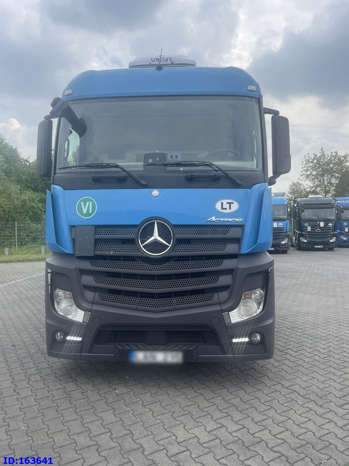 MERCEDES-BENZ Actros 1842 - Mega- Euro6 - Камион влекач: слика 2 MERCEDES-BENZ Actros 1842 - Mega- Euro6 - Камион влекач: слика 2