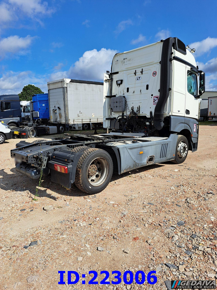 MERCEDES-BENZ Actros 1845 MEGA Euro6 - Камион влекач: слика 4 MERCEDES-BENZ Actros 1845 MEGA Euro6 - Камион влекач: слика 4
