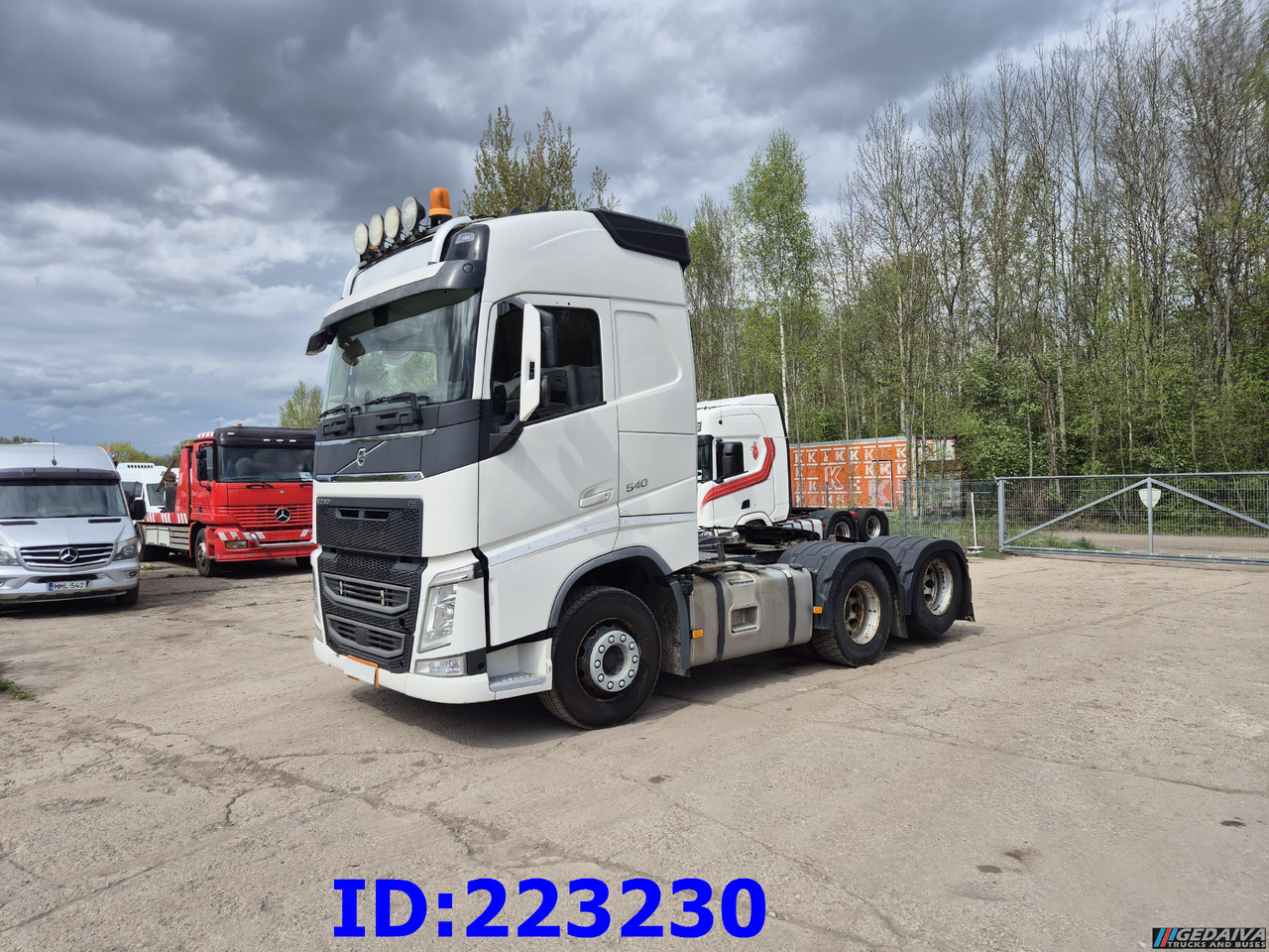 VOLVO FH13 540HP 6x2 (10 tyre) - Камион влекач: слика 1 VOLVO FH13 540HP 6x2 (10 tyre) - Камион влекач: слика 1