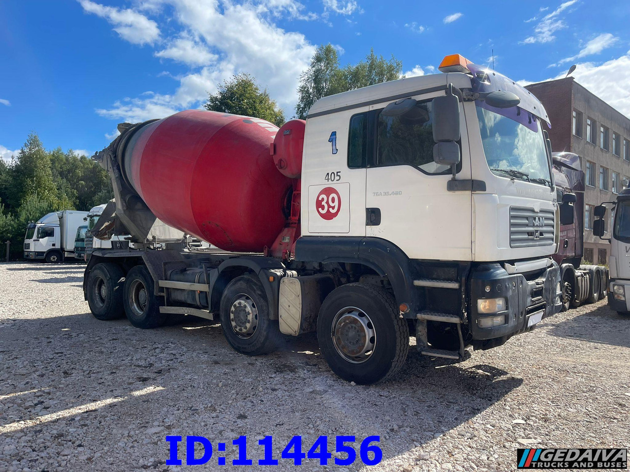 MAN TGA 35.480 8X4 8m3 Manual - Камион миксер за бетон: слика 2 MAN TGA 35.480 8X4 8m3 Manual - Камион миксер за бетон: слика 2