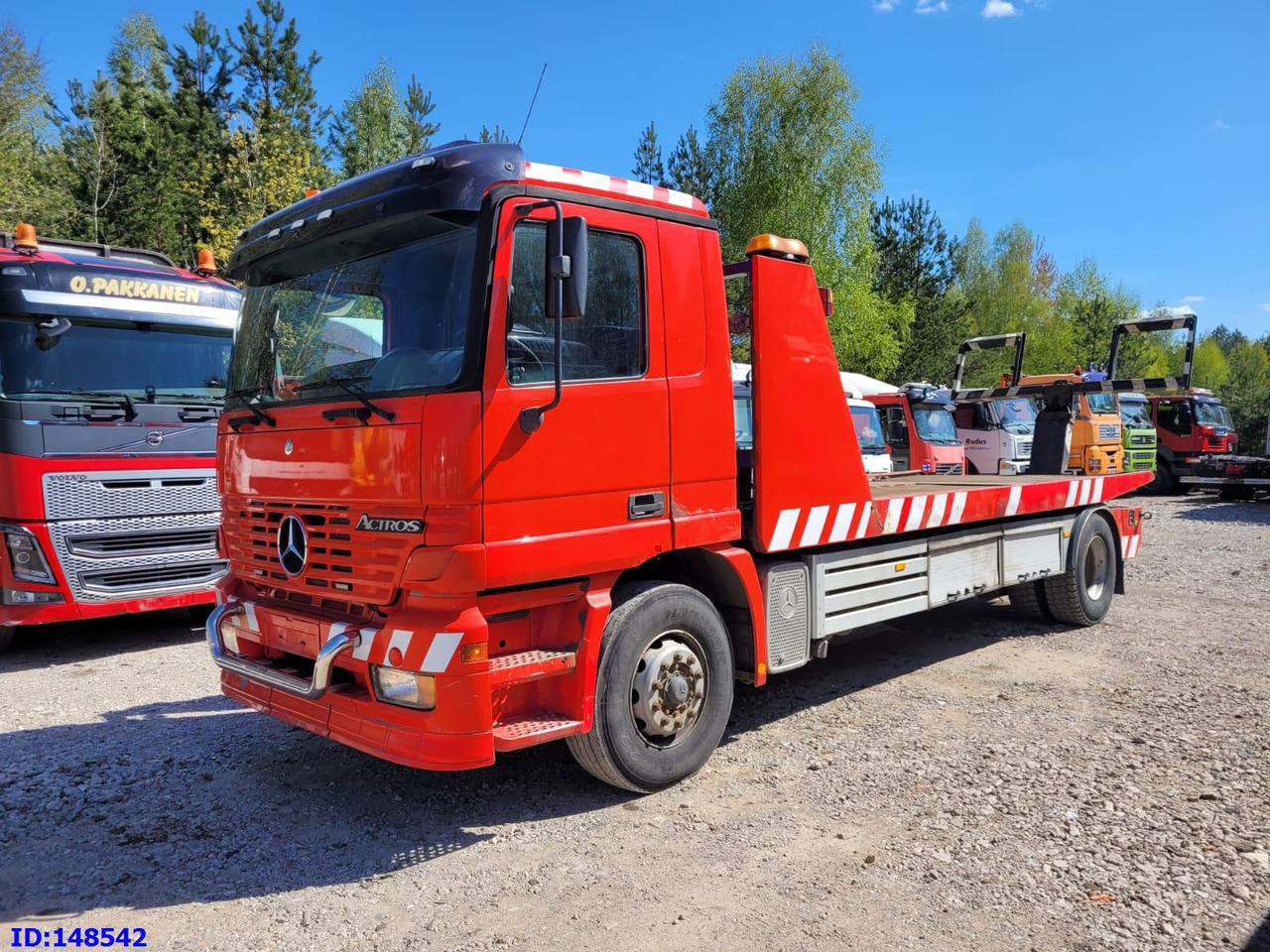 MERCEDES-BENZ Actros 1831 4x2 - Камион за влечење: слика 2 MERCEDES-BENZ Actros 1831 4x2 - Камион за влечење: слика 2