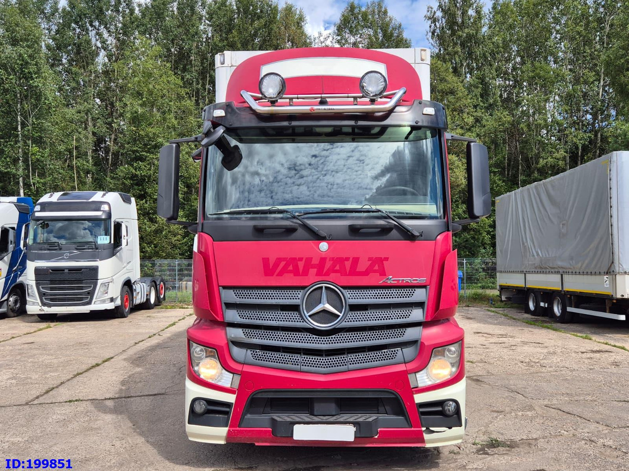 MERCEDES-BENZ Actros 2551 6x2 Euro5 - Камион сандучар: слика 2 MERCEDES-BENZ Actros 2551 6x2 Euro5 - Камион сандучар: слика 2