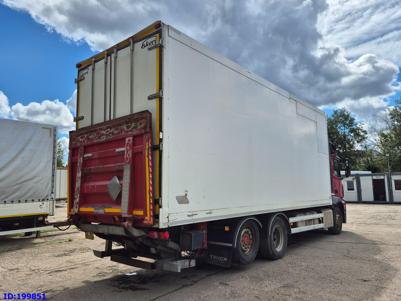 MERCEDES-BENZ Actros 2551 6x2 Euro5 - Камион сандучар: слика 5 MERCEDES-BENZ Actros 2551 6x2 Euro5 - Камион сандучар: слика 5