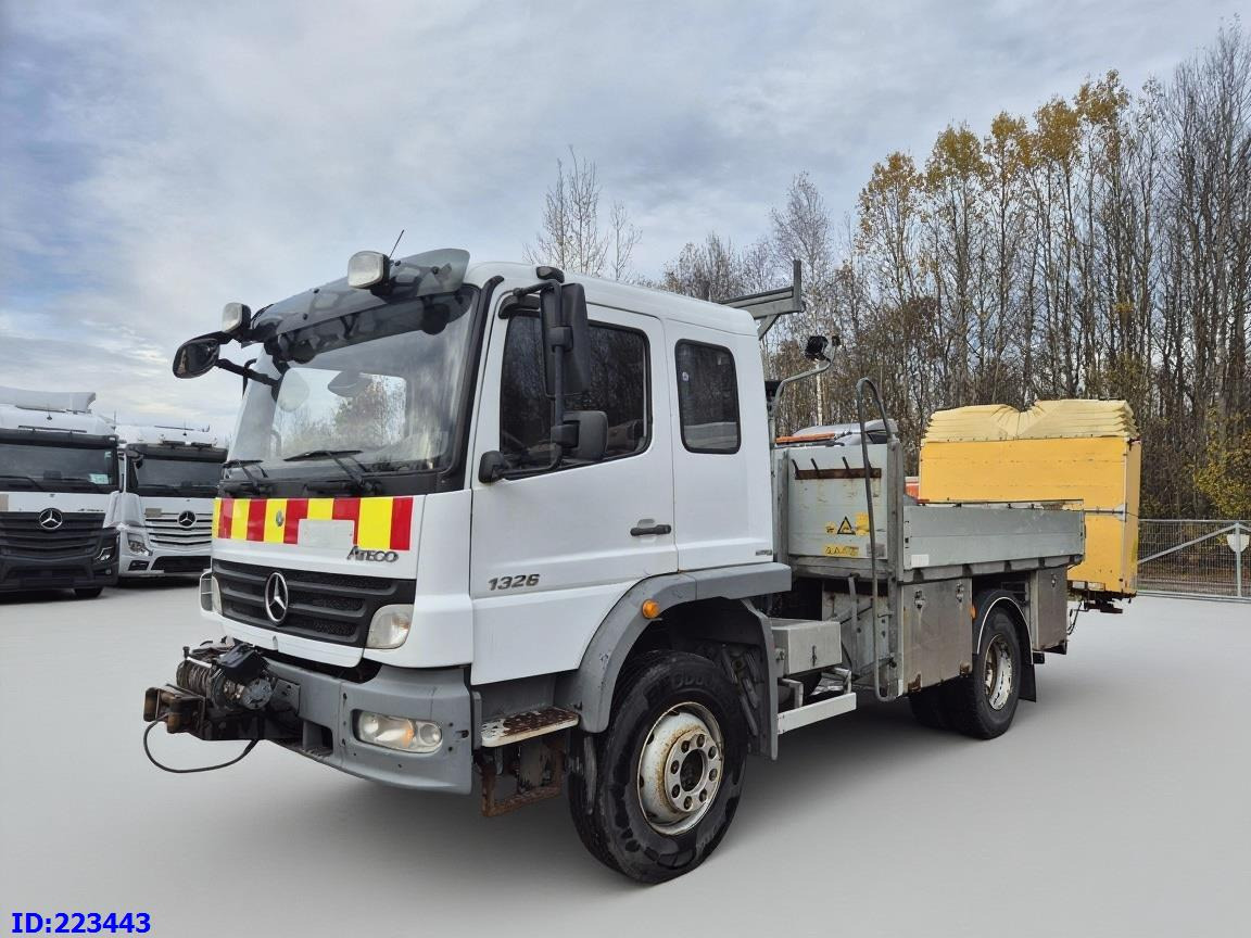MERCEDES-BENZ Atego 1326 4×4 - Камион со платформа: слика 1 MERCEDES-BENZ Atego 1326 4×4 - Камион со платформа: слика 1