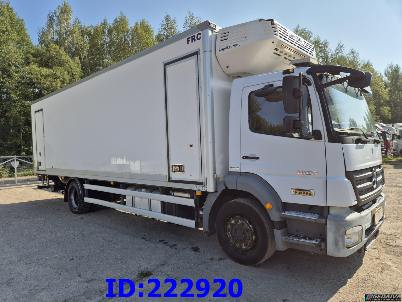 MERCEDES-BENZ Axor 1829 Manual + Tail lift - Камион ладилник: слика 4 MERCEDES-BENZ Axor 1829 Manual + Tail lift - Камион ладилник: слика 4