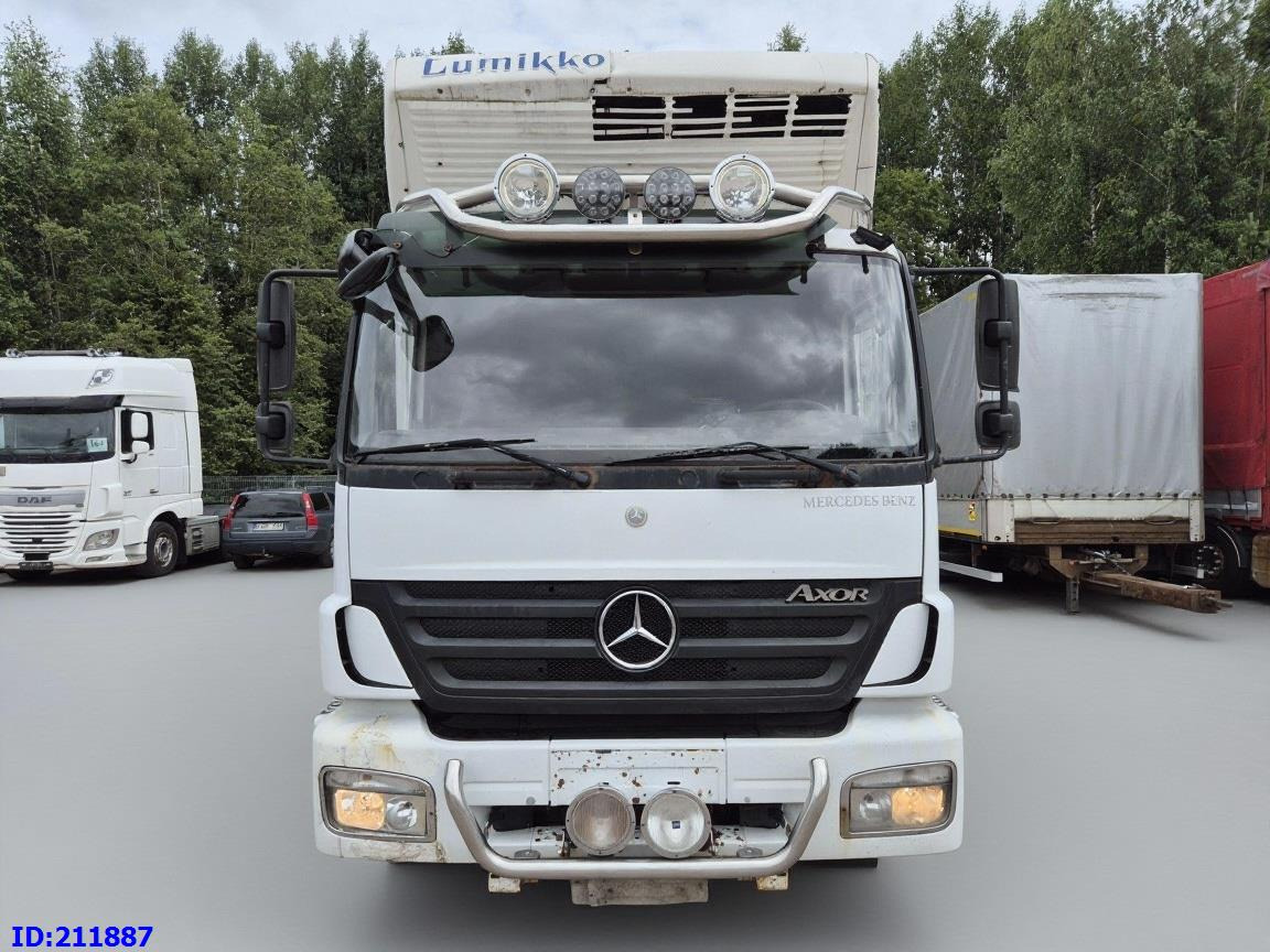 MERCEDES-BENZ Axor 1833 - Manual - Камион ладилник: слика 2 MERCEDES-BENZ Axor 1833 - Manual - Камион ладилник: слика 2