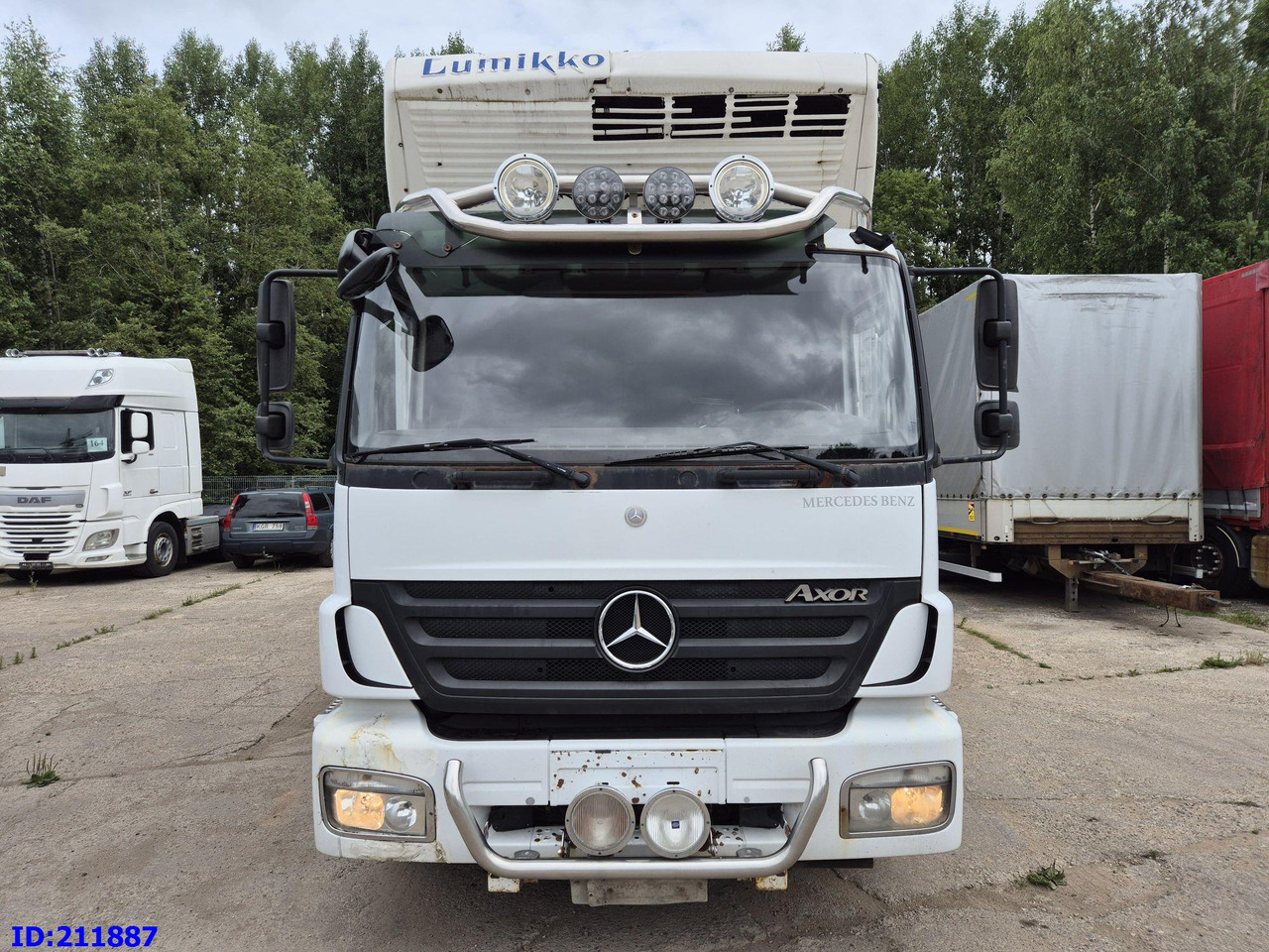 MERCEDES-BENZ Axor 1833 - Manual - Камион ладилник: слика 2 MERCEDES-BENZ Axor 1833 - Manual - Камион ладилник: слика 2