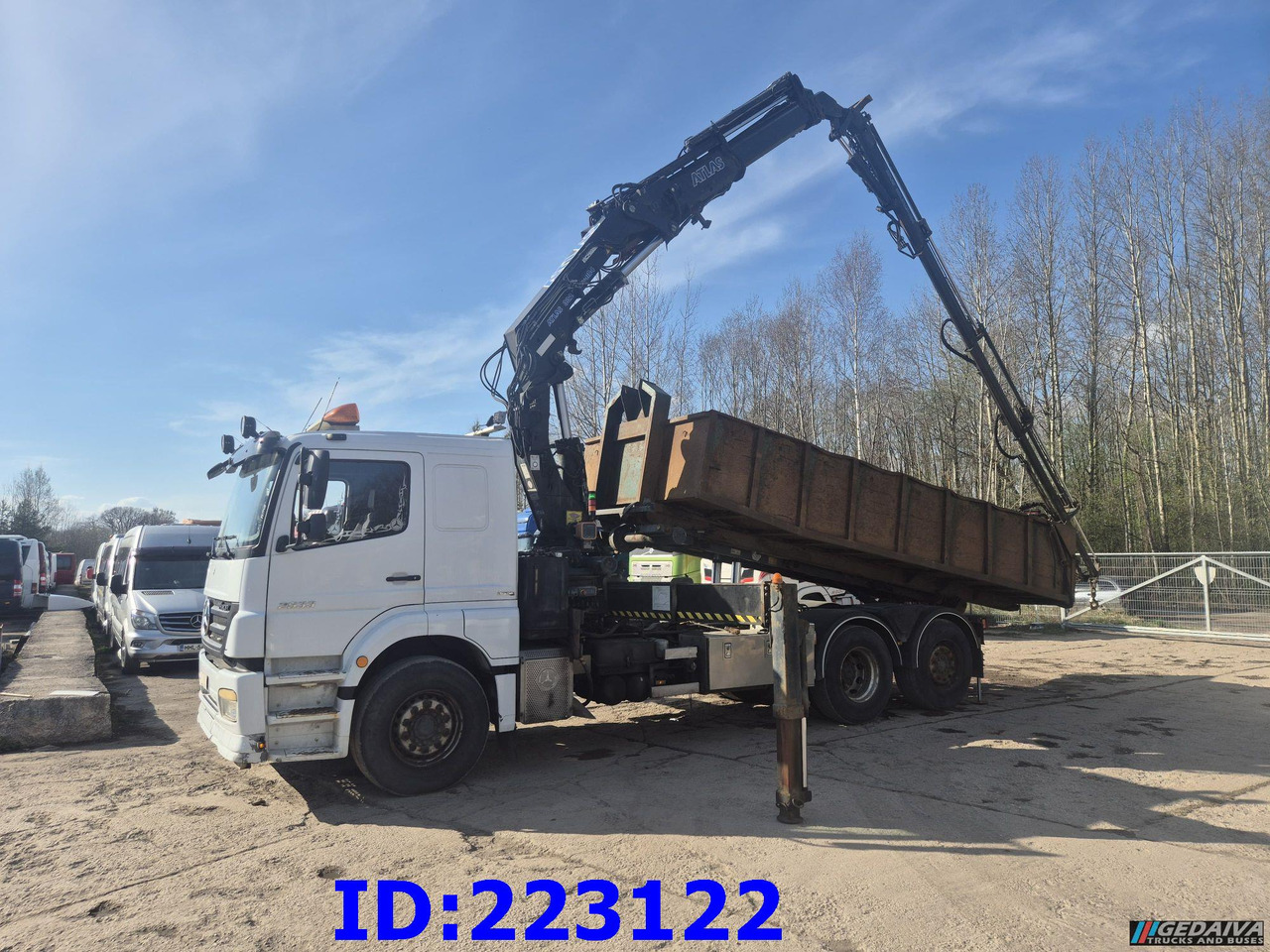 MERCEDES-BENZ Axor 2533 6x2 + Atlas 332.3E Crane - Кипер: слика 1 MERCEDES-BENZ Axor 2533 6x2 + Atlas 332.3E Crane - Кипер: слика 1