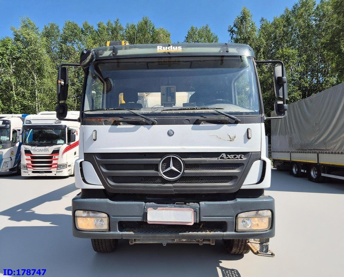 MERCEDES-BENZ Axor 2633 6x4 Schwing 750 - Камион со бетонска пумпа: слика 2 MERCEDES-BENZ Axor 2633 6x4 Schwing 750 - Камион со бетонска пумпа: слика 2