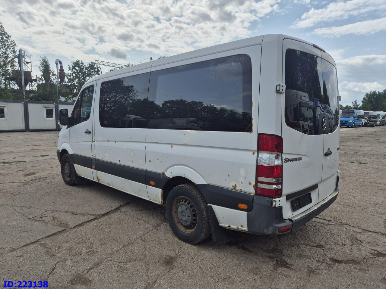 MERCEDES-BENZ Sprinter 213 - Euro5 - Патнички вагон автобус: слика 5 MERCEDES-BENZ Sprinter 213 - Euro5 - Патнички вагон автобус: слика 5