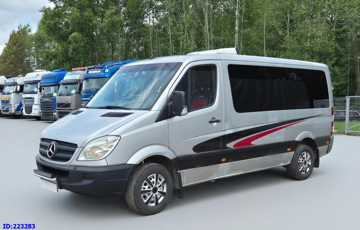 MERCEDES-BENZ Sprinter 313 - Kasten VIP -Euro5 - Минибус, Патничко комбе: слика 1 MERCEDES-BENZ Sprinter 313 - Kasten VIP -Euro5 - Минибус, Патничко комбе: слика 1