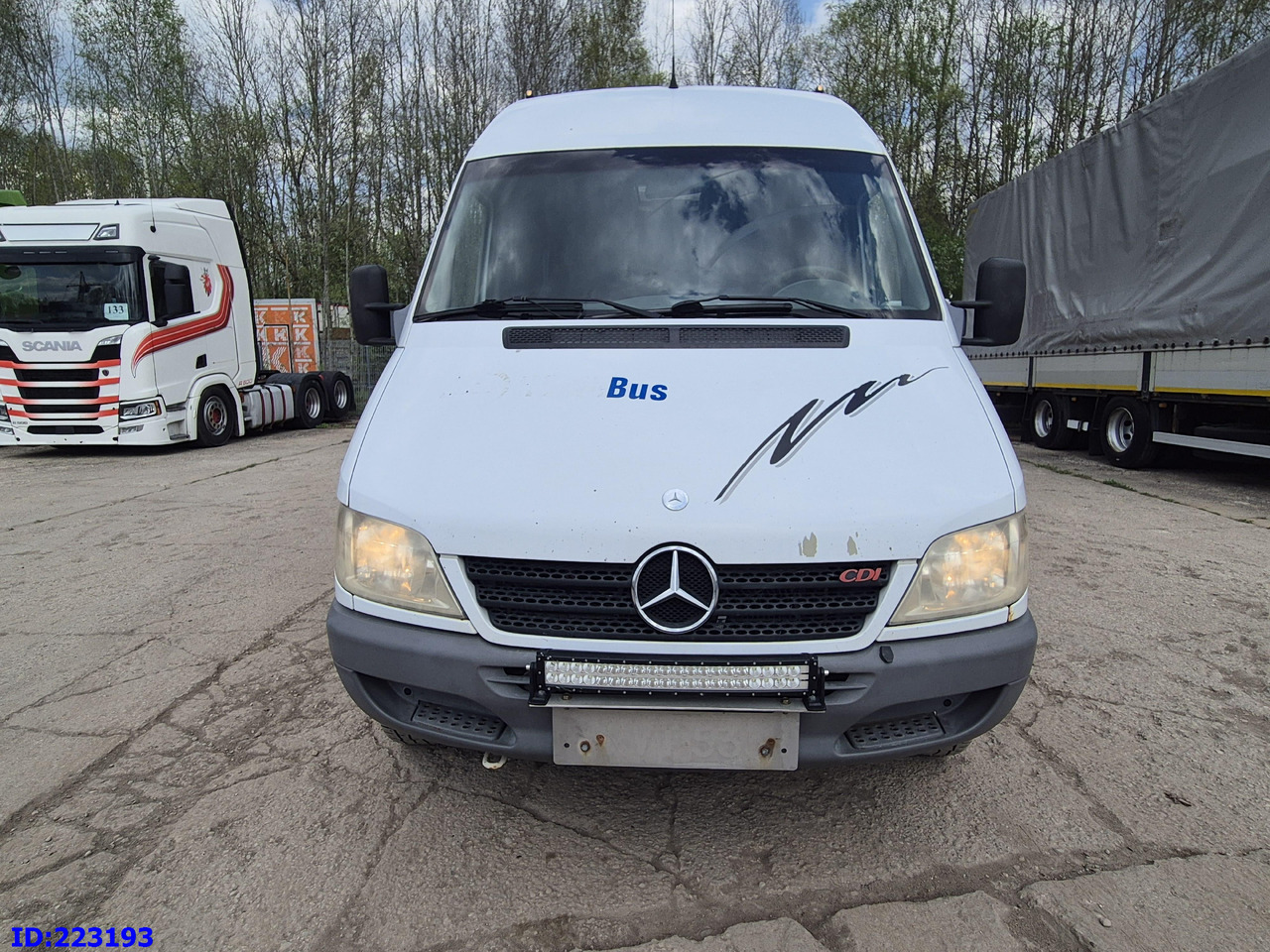 MERCEDES-BENZ Sprinter 416 VIP AC 17-seater - Патнички вагон автобус: слика 2 MERCEDES-BENZ Sprinter 416 VIP AC 17-seater - Патнички вагон автобус: слика 2