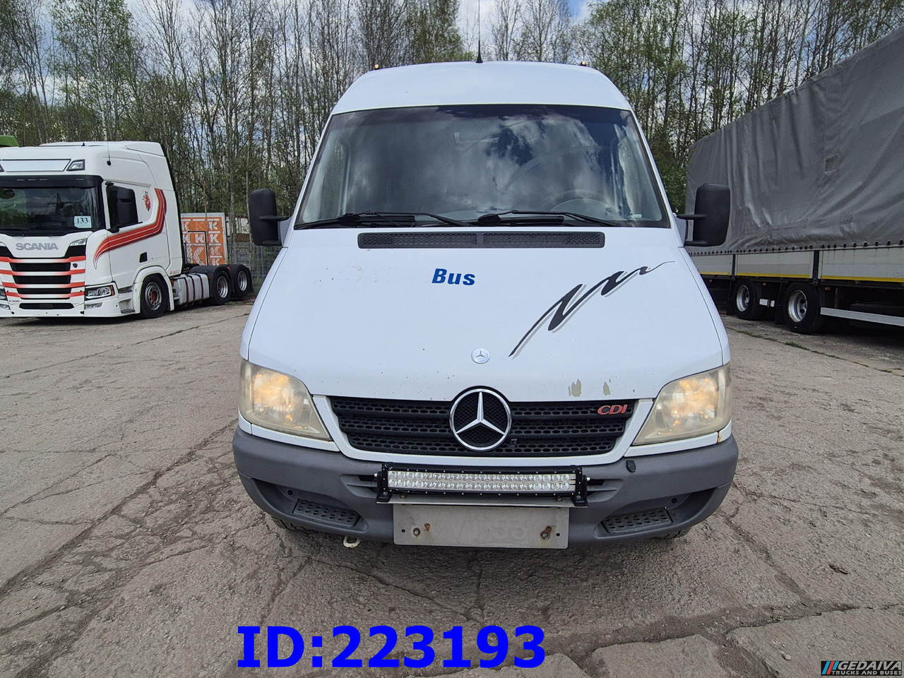 MERCEDES-BENZ Sprinter 416 VIP AC 17-seater - Патнички вагон автобус: слика 2 MERCEDES-BENZ Sprinter 416 VIP AC 17-seater - Патнички вагон автобус: слика 2